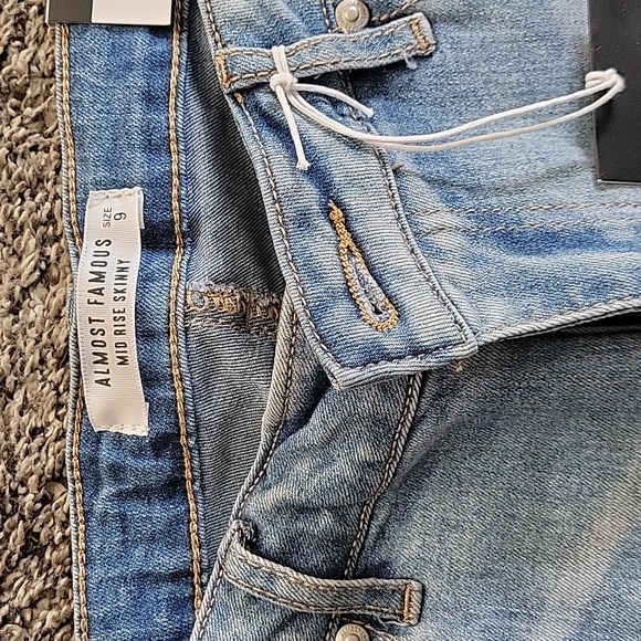 Skinny jeans - Picture 2 of 5